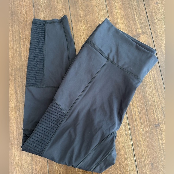 NWT Fabletics Moto leggings - Picture 1 of 10